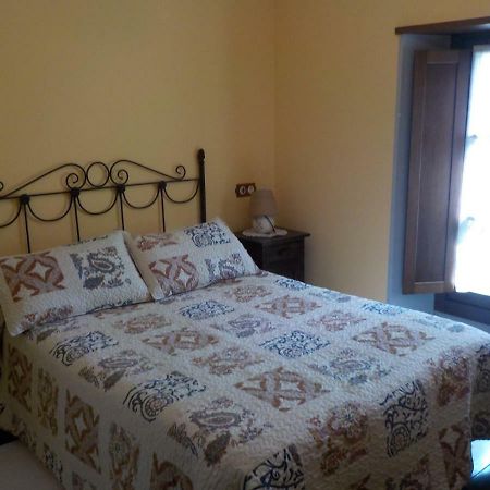 Apartamentos Rurales La Husteriza Ruenes ภายนอก รูปภาพ