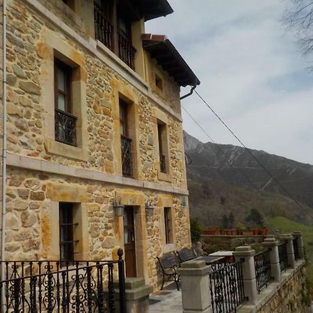 Apartamentos Rurales La Husteriza Ruenes ภายนอก รูปภาพ