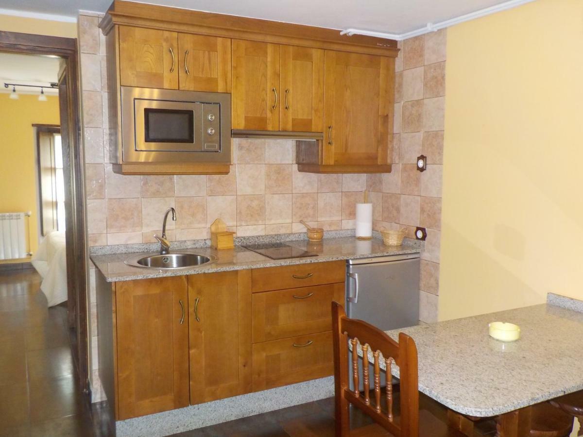 Apartamentos Rurales La Husteriza Ruenes ภายนอก รูปภาพ