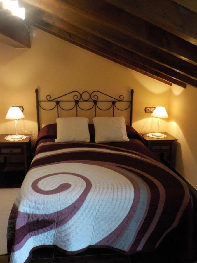 Apartamentos Rurales La Husteriza Ruenes ภายนอก รูปภาพ