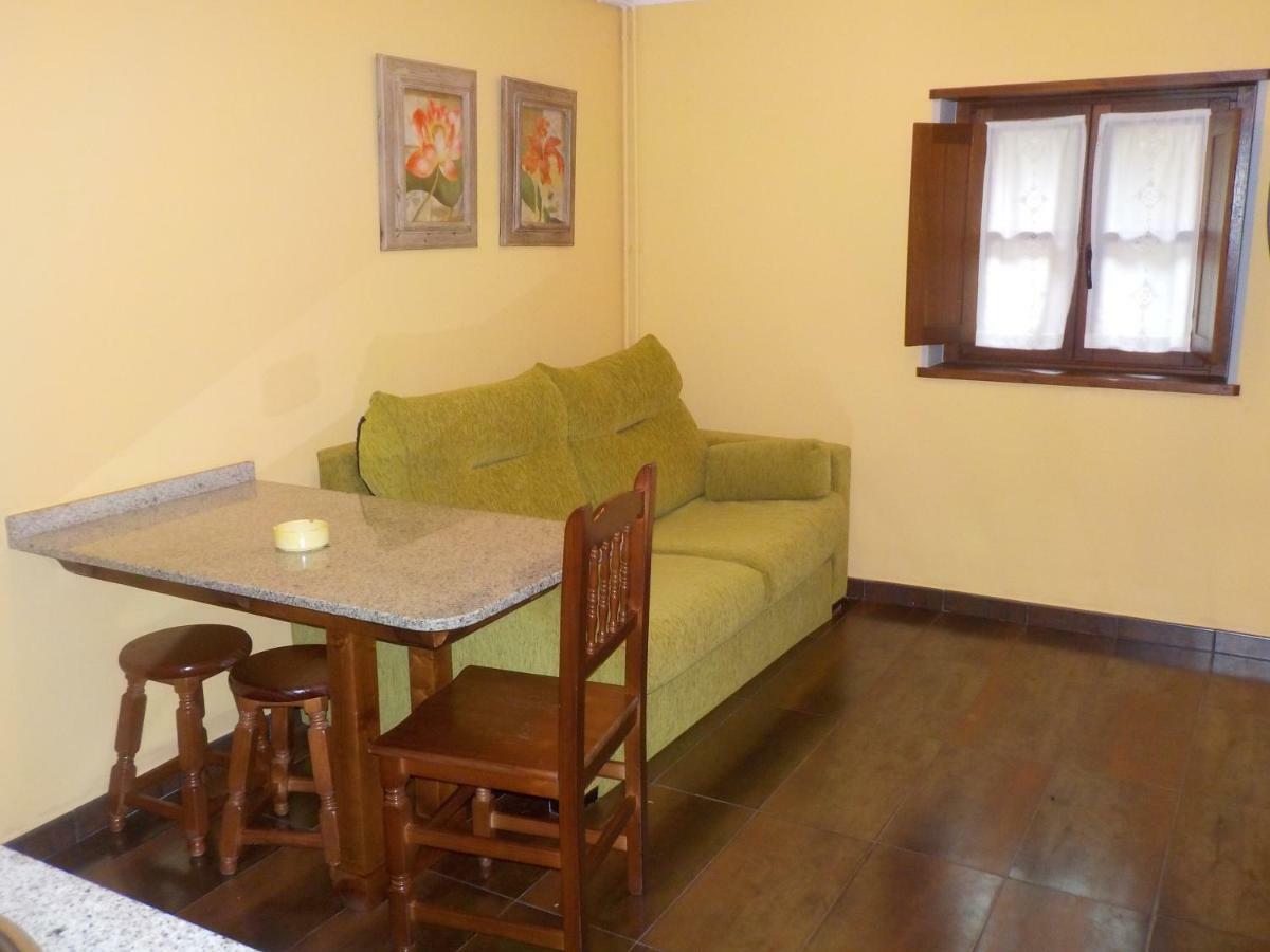 Apartamentos Rurales La Husteriza Ruenes ภายนอก รูปภาพ