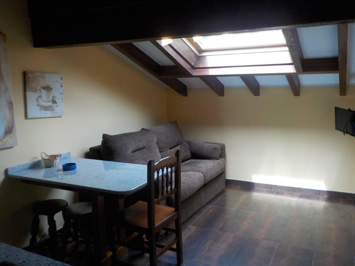 Apartamentos Rurales La Husteriza Ruenes ภายนอก รูปภาพ